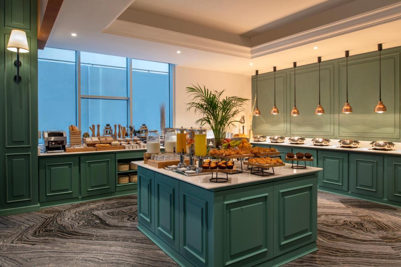 Ibis Doha Hotell Eksteriør bilde