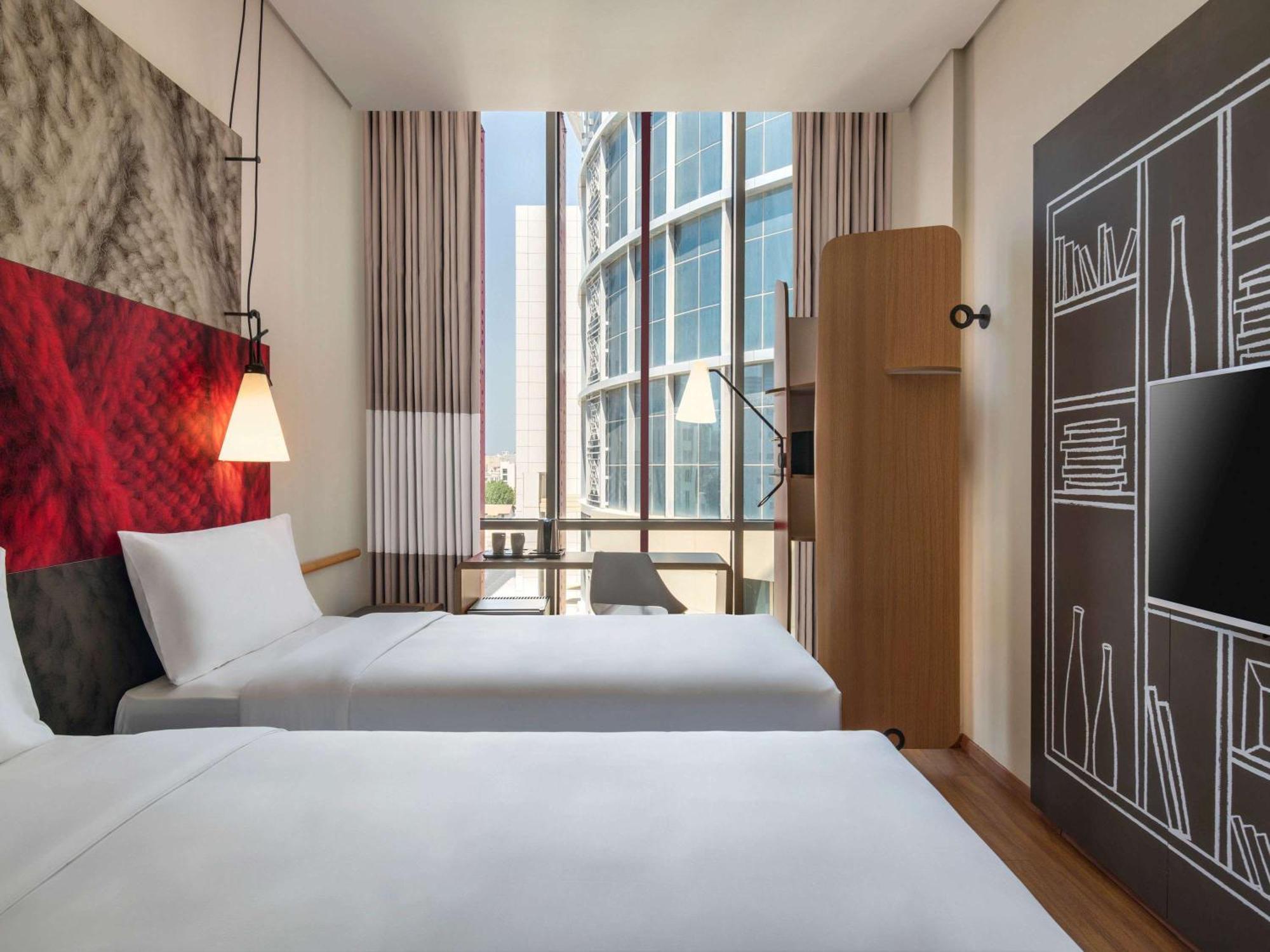 Ibis Doha Hotell Eksteriør bilde